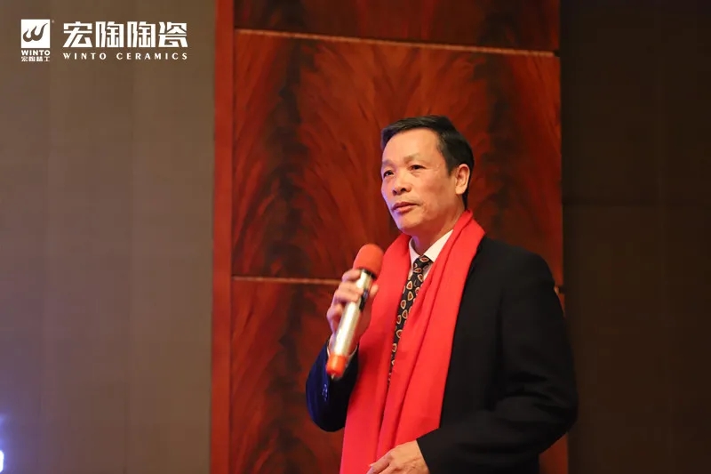 中国陶瓷博物馆筹建办副主任霍达演唱 中国陶瓷博物馆筹建办副主任霍达演唱